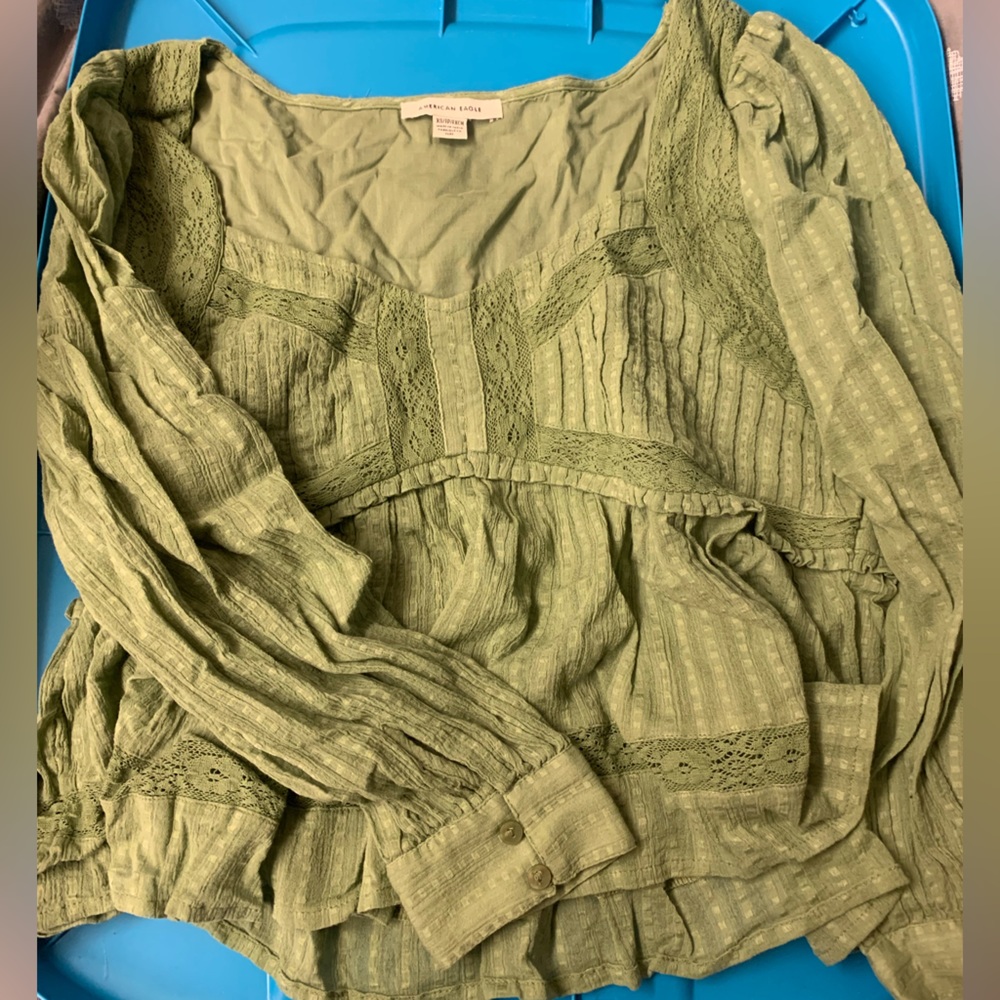American Eagle long sleeve